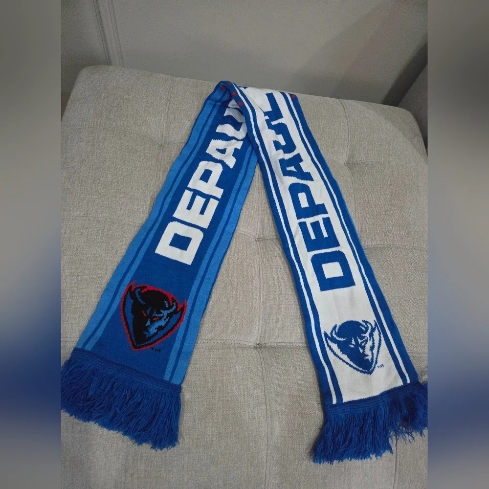 Blue Demons DePaul Univetsity Knitted Scarf 6,5×50 in.
